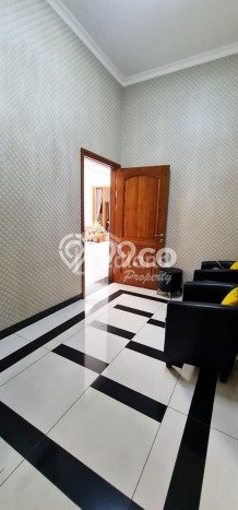 Siap Huni Rumah Mewah 5 Kamar di Semarang Timur Dekat ke Mana Saja Siap Huni Rumah Mewah 5 Kamar di Semarang Timur Dekat ke Mana Saja