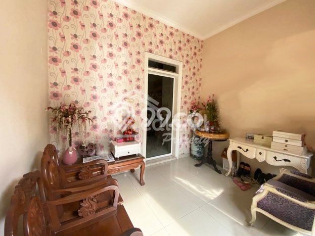 Siap Huni Rumah Mewah 5 Kamar di Gajah Mungkur Dekat ke Mana Pun Siap Huni Rumah Mewah 5 Kamar di Gajah Mungkur Dekat ke Mana Pun
