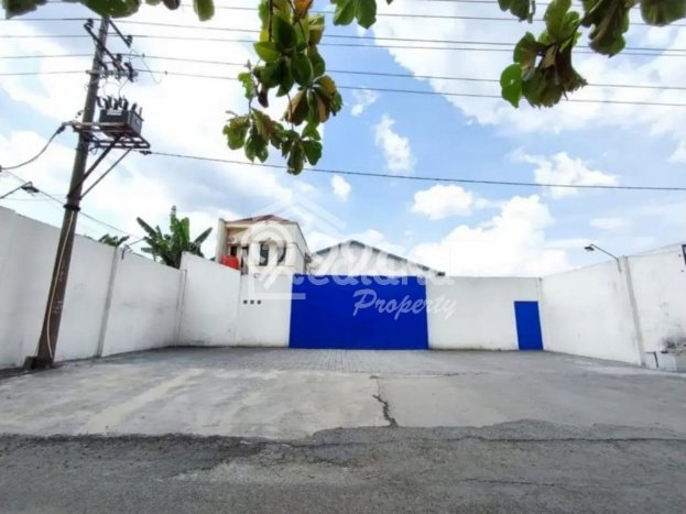 Gudang Dijual di Surakarta LT 1890m2 & LB 600m2 Lokasi Terbaik! Gudang Dijual di Surakarta LT 1890m2 & LB 600m2 Lokasi Terbaik!