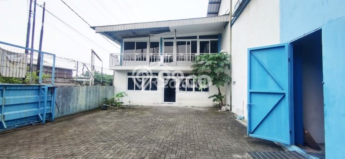 Lokasi Strategis! Dijual Gudang Bisnis di Ngaliyan, Semarang Kondisi Bagus Lokasi Strategis! Dijual Gudang Bisnis di Ngaliyan, Semarang Kondisi Bagus
