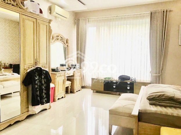 Hot Offer Hunian Mewah Ideal dan Luas di Banyumanik, Semarang Hot Offer Hunian Mewah Ideal dan Luas di Banyumanik, Semarang