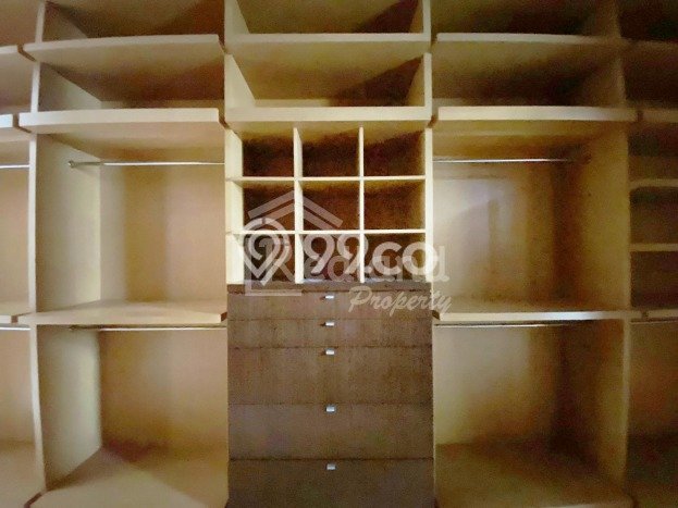 Siap Huni Hunian Elit 4 Kamar di Candisari Dekat ke Mana Saja Siap Huni Hunian Elit 4 Kamar di Candisari Dekat ke Mana Saja
