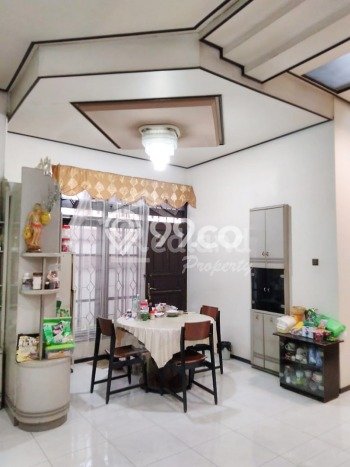 Ready to Use! Luxury House LT 438m2 Desain Elegan di Wonodri Ready to Use! Luxury House LT 438m2 Desain Elegan di Wonodri