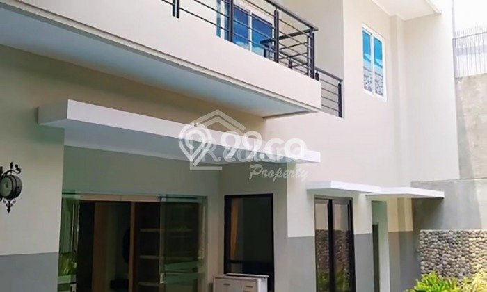 Dijual Rumah Premium dengan Fasilitas Sekitar Komplit di Gajah Mungkur, Semarang Dijual Rumah Premium dengan Fasilitas Sekitar Komplit di Gajah Mungkur, Semarang