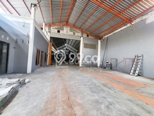 Unit Gudang Disewakan di Kartosuro di Area Ramai & Strategis Unit Gudang Disewakan di Kartosuro di Area Ramai & Strategis