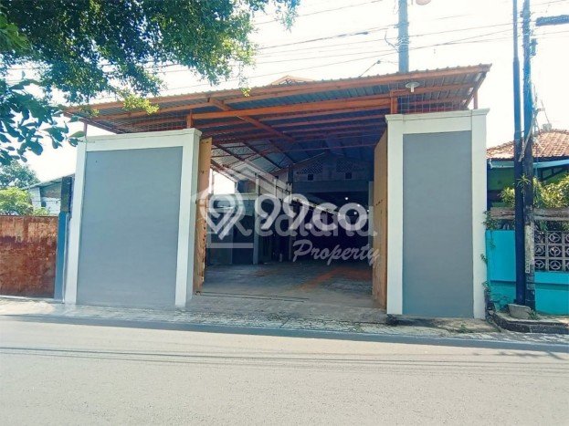 Unit Gudang Disewakan di Kartosuro di Area Ramai & Strategis Unit Gudang Disewakan di Kartosuro di Area Ramai & Strategis
