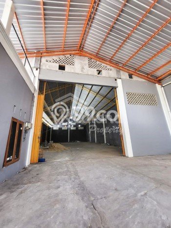 Unit Gudang Disewakan di Kartosuro di Area Ramai & Strategis Unit Gudang Disewakan di Kartosuro di Area Ramai & Strategis