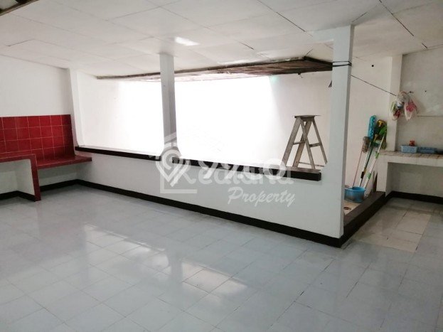 For Sale Hunian Rumah Terawat 4 KT di Puri Anjasmoro, Semarang For Sale Hunian Rumah Terawat 4 KT di Puri Anjasmoro, Semarang