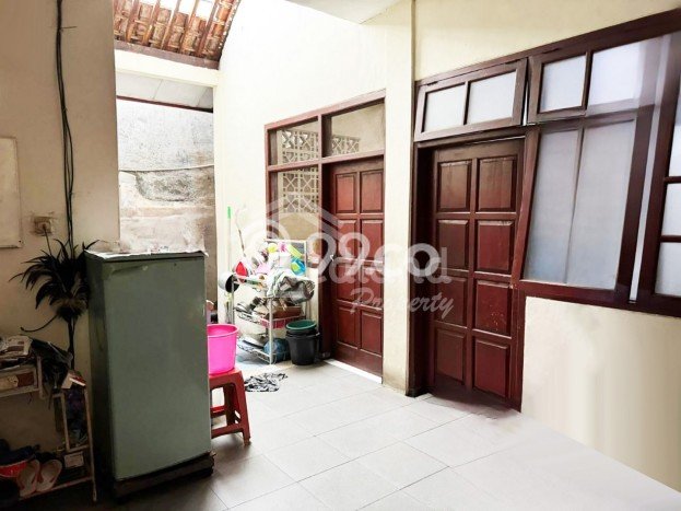 Hunian Cantik Minimalis Lb 184m2 di Semarang Tengah, Semarang Hunian Cantik Minimalis Lb 184m2 di Semarang Tengah, Semarang