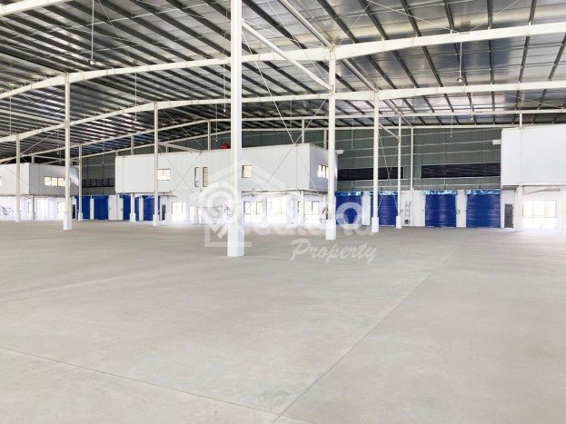 Gudang Strategis Kawasan Ngaliyan, Luas 1302m², Jalan Mainroad, Ramai Gudang Strategis Kawasan Ngaliyan, Luas 1302m², Jalan Mainroad, Ramai