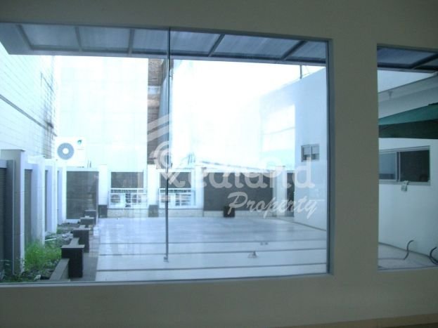 Komersial Dijual di Semarang Tengah LT 750m2, LB 1682m2 Solusi Investasi Cerdas Komersial Dijual di Semarang Tengah LT 750m2, LB 1682m2 Solusi Investasi Cerdas