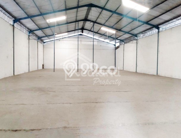 Area Ramai! Gudang Dijual di Ngaliyan untuk Bisnis Luas Bangunan 612m2 Area Ramai! Gudang Dijual di Ngaliyan untuk Bisnis Luas Bangunan 612m2