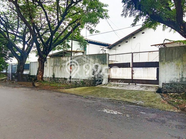 LOKASI STRATEGIS! Gudang Kawasan Ngaliyan, Luas 1350m², Area Potensial LOKASI STRATEGIS! Gudang Kawasan Ngaliyan, Luas 1350m², Area Potensial
