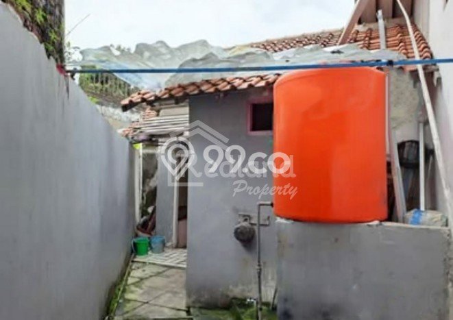 Rumah Modern Cantik 5 Kamar Siap Huni di Semarang Selatan Rumah Modern Cantik 5 Kamar Siap Huni di Semarang Selatan