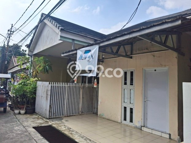 Rumah Strategis Modern Lb 120m2 di Matraman, Jakarta Timur Rumah Strategis Modern Lb 120m2 di Matraman, Jakarta Timur