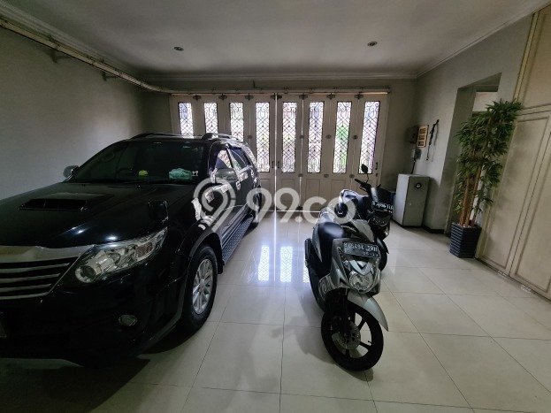 Rumah Mewah Dijual LT 763m2 di Duren Sawit, Jakarta Timur Rumah Mewah Dijual LT 763m2 di Duren Sawit, Jakarta Timur