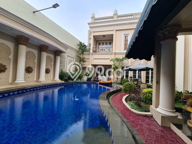 Rumah Mewah Dijual LT 763m2 di Duren Sawit, Jakarta Timur Rumah Mewah Dijual LT 763m2 di Duren Sawit, Jakarta Timur
