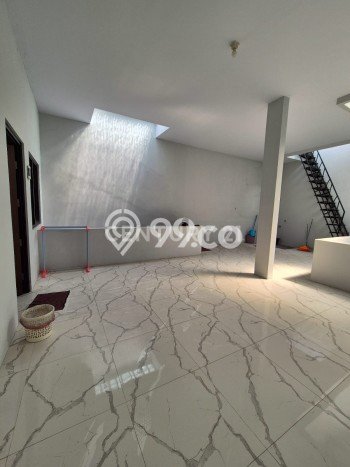 Jual Rumah Eksklusif 3 KT di Pondok Kelapa, Jakarta Timur Jual Rumah Eksklusif 3 KT di Pondok Kelapa, Jakarta Timur