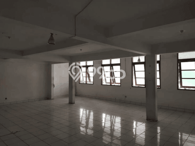 Rumah Mewah Akses Strategis di Jakarta Timur Rumah Mewah Akses Strategis di Jakarta Timur