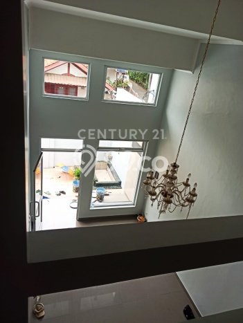 Dijual Rumah Premium dengan Fasilitas Sekitar Lengkap di Cipayung, Jakarta Timur Dijual Rumah Premium dengan Fasilitas Sekitar Lengkap di Cipayung, Jakarta Timur