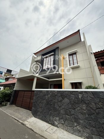 Dijual Rumah Luas Megah Dengan View Eksklusif di Pulo Asem, Jakarta Timur Dijual Rumah Luas Megah Dengan View Eksklusif di Pulo Asem, Jakarta Timur