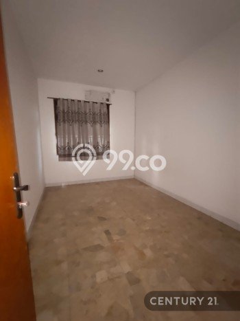 Rumah Luas Asri 3 KT Siap Pakai di Cipinang Jakarta Timur Rumah Luas Asri 3 KT Siap Pakai di Cipinang Jakarta Timur