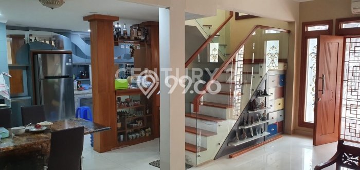 Rumah Strategis Minimalis Lb 200m2 di Duren Sawit, Jakarta Timur Rumah Strategis Minimalis Lb 200m2 di Duren Sawit, Jakarta Timur