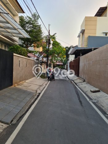 Rumah Mewah Siap Huni LT 205m2 di Cempaka Putih, Jakarta Pusat Rumah Mewah Siap Huni LT 205m2 di Cempaka Putih, Jakarta Pusat