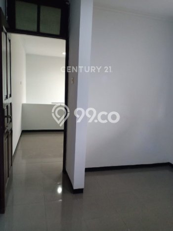 Disewakan Hunian Konsep Minimalis di Kayu Putih Jakarta Timur dengan 4 KT Disewakan Hunian Konsep Minimalis di Kayu Putih Jakarta Timur dengan 4 KT