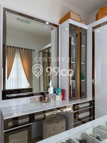 Dijual Rumah Luas Megah Dengan View Eksklusif di Pulo Asem, Jakarta Timur Dijual Rumah Luas Megah Dengan View Eksklusif di Pulo Asem, Jakarta Timur