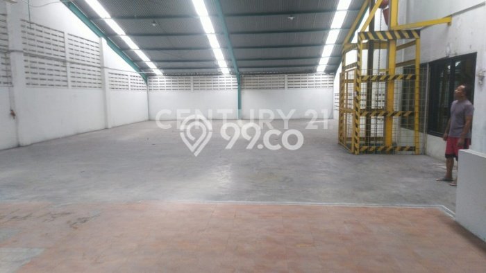 Gudang bagus disewakan di Pulo Gadung Jakarta Timur dengan LB 621m2 harga sewa terbaik Gudang bagus disewakan di Pulo Gadung Jakarta Timur dengan LB 621m2 harga sewa terbaik