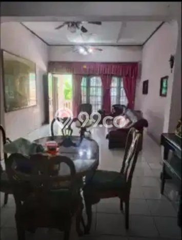 Rumah Mewah LB 300m2 Siap Huni Desain Elegan di Pulomas, Jakarta Timur Rumah Mewah LB 300m2 Siap Huni Desain Elegan di Pulomas, Jakarta Timur