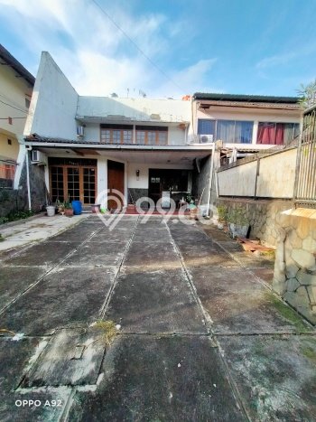 Rumah Elit Modern Tanpa Renovasi di Duri Kepa Jakarta Barat Rumah Elit Modern Tanpa Renovasi di Duri Kepa Jakarta Barat