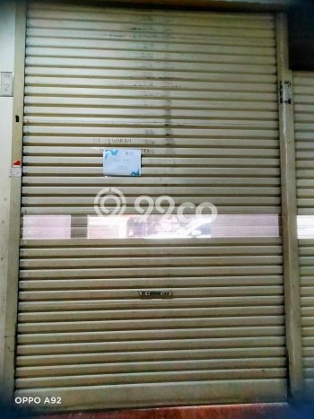 Komersial Bagus Dijual LB 4m2 Lokasi Strategis Jakarta Selatan Area Cocok untuk Berbisnis Komersial Bagus Dijual LB 4m2 Lokasi Strategis Jakarta Selatan Area Cocok untuk Berbisnis