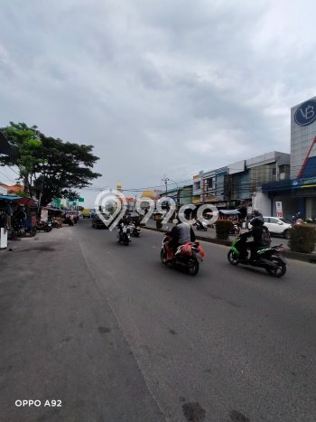 Area Ramai! Ruko Dijual di Ciledug untuk Bisnis Luas Bangunan 120m2 Area Ramai! Ruko Dijual di Ciledug untuk Bisnis Luas Bangunan 120m2
