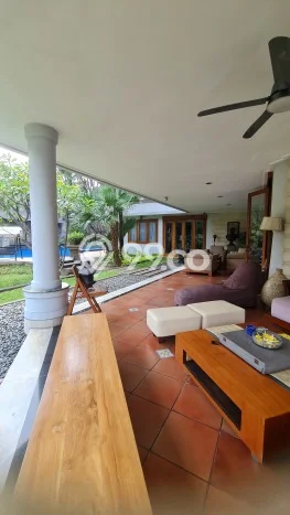 Hunian Mewah LB 4000m2 Siap Huni Desain Elegan di Intercon, Jakarta Barat Hunian Mewah LB 4000m2 Siap Huni Desain Elegan di Intercon, Jakarta Barat