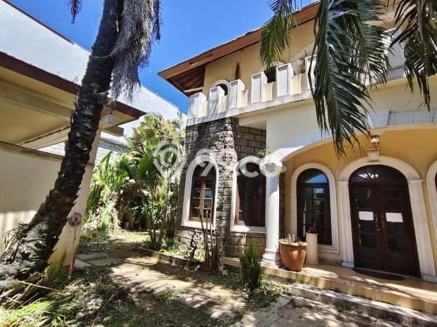 Rumah Elit Modern Tanpa Renovasi di Kerobokan Badung Rumah Elit Modern Tanpa Renovasi di Kerobokan Badung