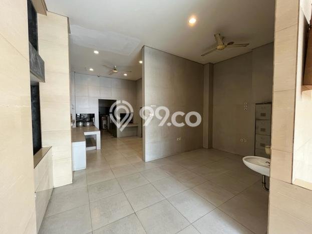 Untuk Dijual Komersial di Menteng Jakarta Pusat LT 203m2 / LB 618m2 Untuk Dijual Komersial di Menteng Jakarta Pusat LT 203m2 / LB 618m2