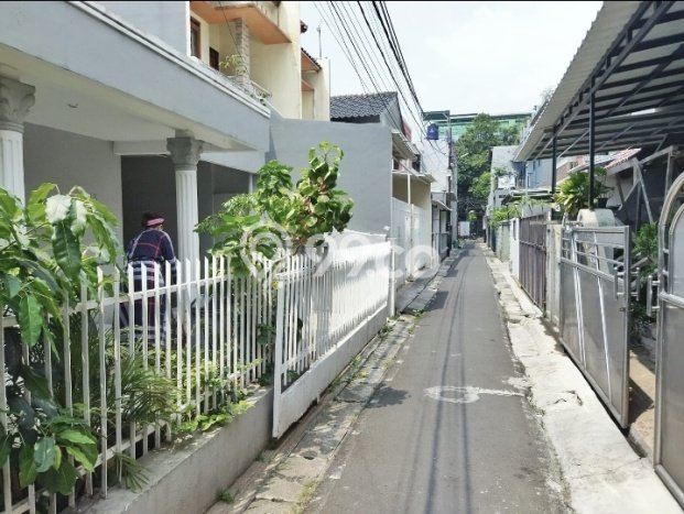 Rumah lama hitung tanah di rawasari barat Rumah lama hitung tanah di rawasari barat