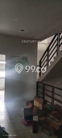 Ruko Area Strategis Kawasan Meruya, Luas 250m², Jalan Utama Ruko Area Strategis Kawasan Meruya, Luas 250m², Jalan Utama