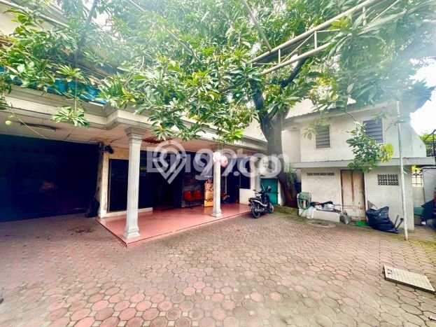 For Sale! Luxury House LT 296m2 Desain Elegan di Perak For Sale! Luxury House LT 296m2 Desain Elegan di Perak