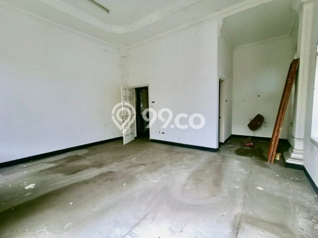 Rumah Mewah Siap Huni LT 2000m2 di Mulyorejo, Surabaya Rumah Mewah Siap Huni LT 2000m2 di Mulyorejo, Surabaya