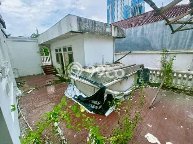 Rumah Mewah Siap Huni LT 2000m2 di Mulyorejo, Surabaya Rumah Mewah Siap Huni LT 2000m2 di Mulyorejo, Surabaya