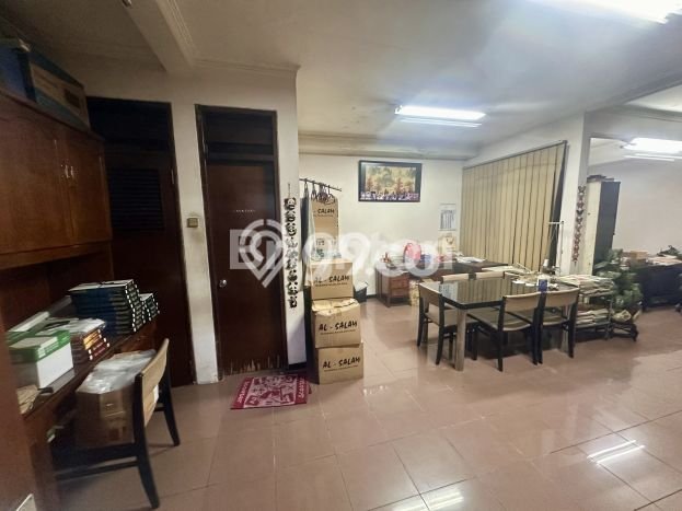 For Sale! Luxury House LT 296m2 Desain Elegan di Perak For Sale! Luxury House LT 296m2 Desain Elegan di Perak