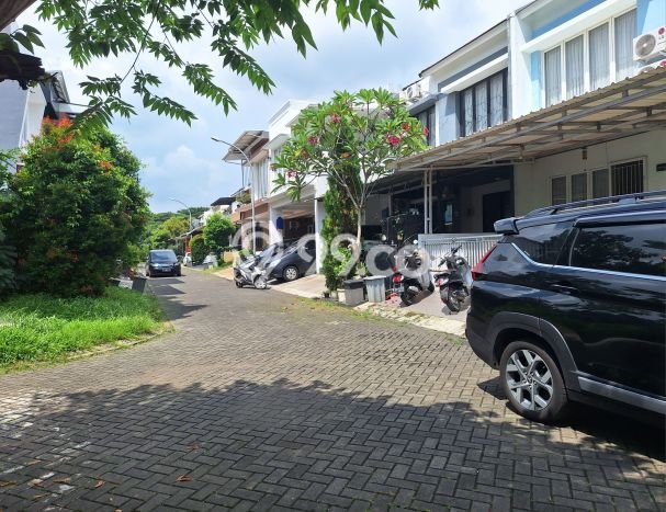 Hunian Nyaman Asri 3 KT Siap Huni di Graha Raya Tangerang Hunian Nyaman Asri 3 KT Siap Huni di Graha Raya Tangerang