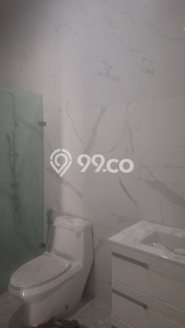 Rumah Mewah Siap Huni LT 168m2 di Pamulang, Tangerang Selatan Rumah Mewah Siap Huni LT 168m2 di Pamulang, Tangerang Selatan