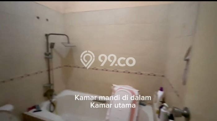 Hunian Mewah Dijual LT 160m2 di Cipondoh, Tangerang Hunian Mewah Dijual LT 160m2 di Cipondoh, Tangerang