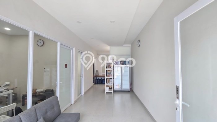 Rumah Mewah Siap Huni LT 102m2 di Kelapa Gading, Jakarta Utara Rumah Mewah Siap Huni LT 102m2 di Kelapa Gading, Jakarta Utara