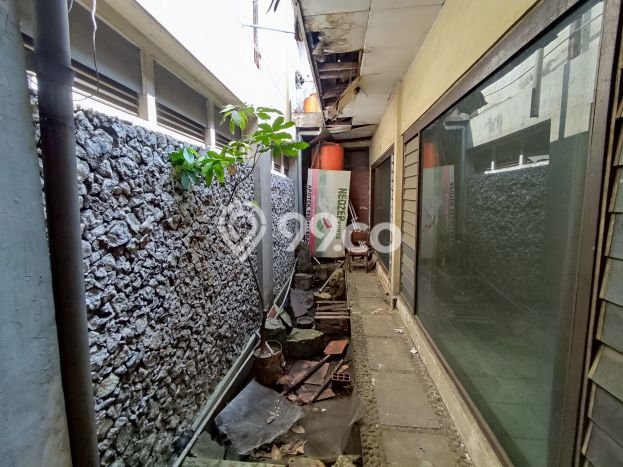 Hunian Mewah LB 300m2 Siap Pakai Desain Elegan di BKR, Bandung Hunian Mewah LB 300m2 Siap Pakai Desain Elegan di BKR, Bandung