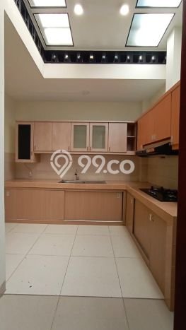 Hunian Mewah LB 300m2 Siap Huni Desain Elegan di Setra Duta, Bandung Hunian Mewah LB 300m2 Siap Huni Desain Elegan di Setra Duta, Bandung